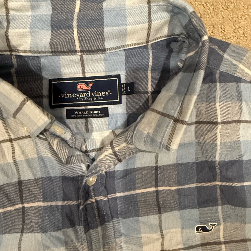 Men’s size L Vineyard Vines shirt.
